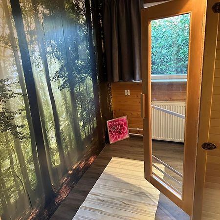Cosy And Romantic Forest House Met Sauna Op De Veluwe 푸텐 외부 사진