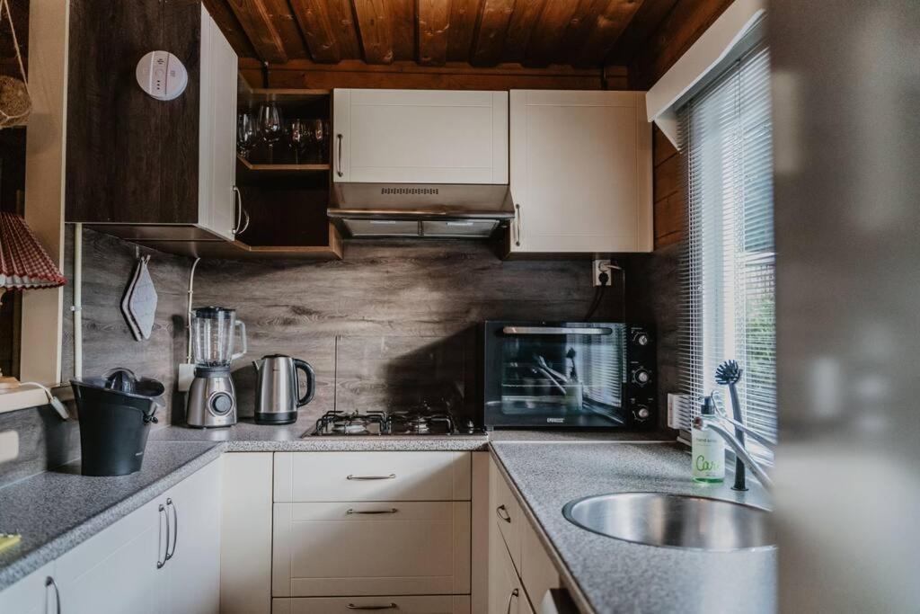 Cosy And Romantic Forest House Met Sauna Op De Veluwe 푸텐 외부 사진